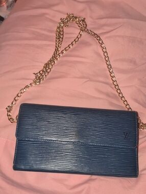 Gold Chain With Navy Louis Vuitton Wallet